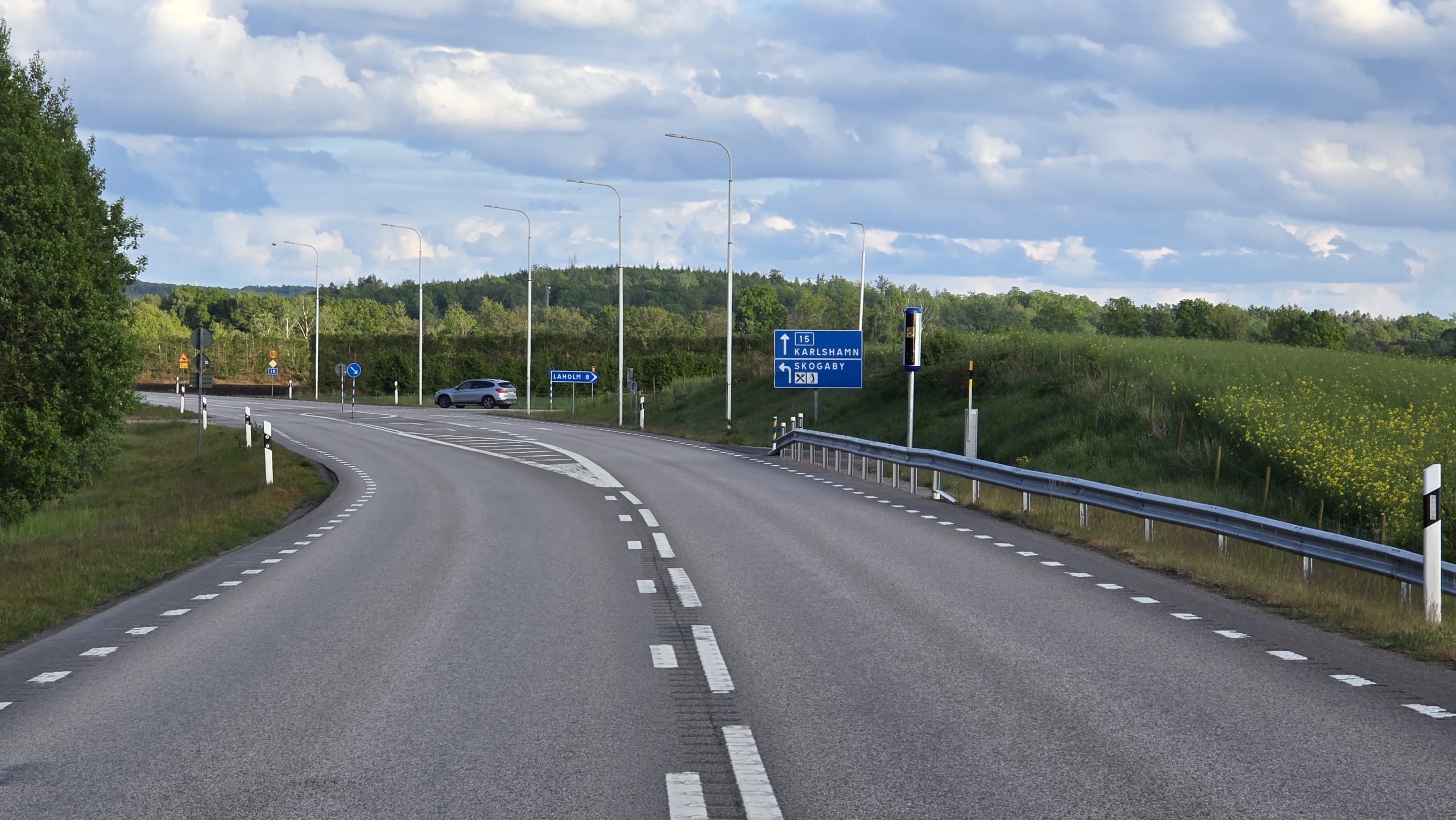 Ytterligare 4 fartkameror har monterats längs riksväg 15 mellan Veinge och Länsgränsen